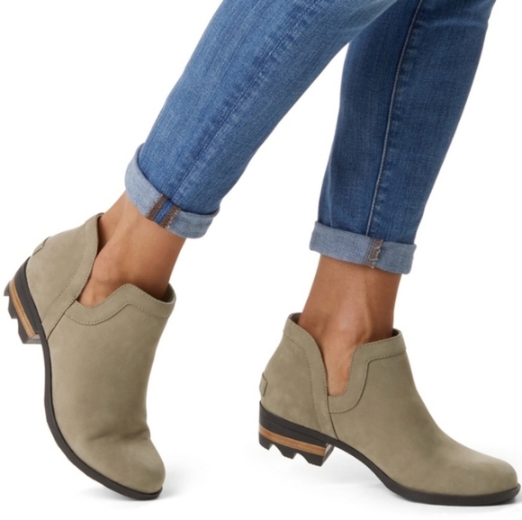 Sorel Shoes - 🌸SALE🌸NWT Sorel Lolla cut out bootie